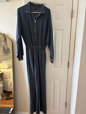 Abercrombie & Fitch Navy Long-Sleeve Zip Front One-Piece